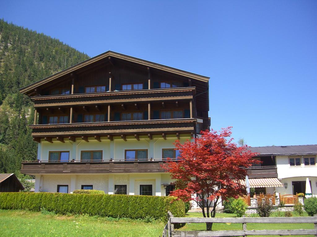 Salzburgerhof Jugend- Und Familienhotel ローファー エクステリア 写真